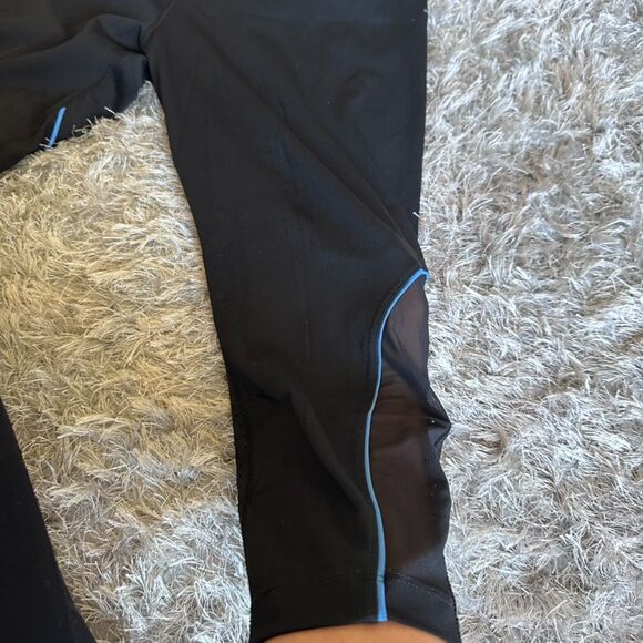 AVIA Black Cropped Vented High Rise Leggings Wide Waistband Plus Size XXL (20) - Picture 3 of 6